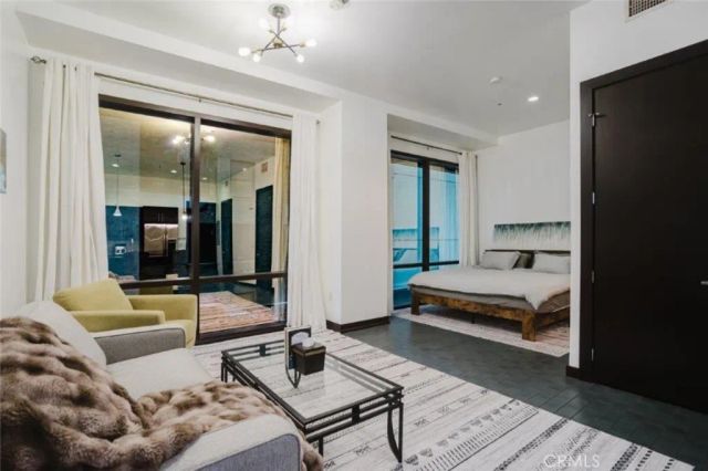 655 S Hope Street 606, Los Angeles, CA 90017