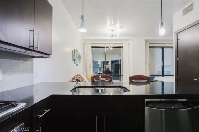 655 S Hope Street 606, Los Angeles, CA 90017