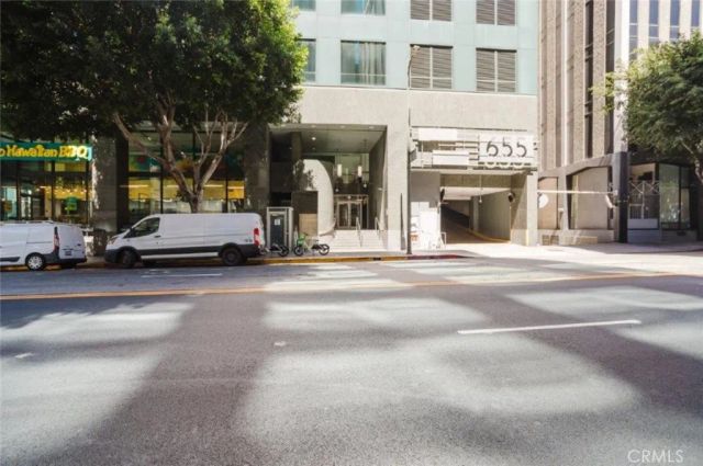 655 S Hope Street 606, Los Angeles, CA 90017