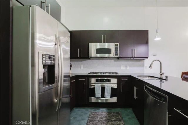 655 S Hope Street 606, Los Angeles, CA 90017