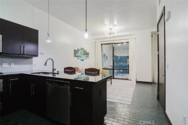655 S Hope Street 606, Los Angeles, CA 90017