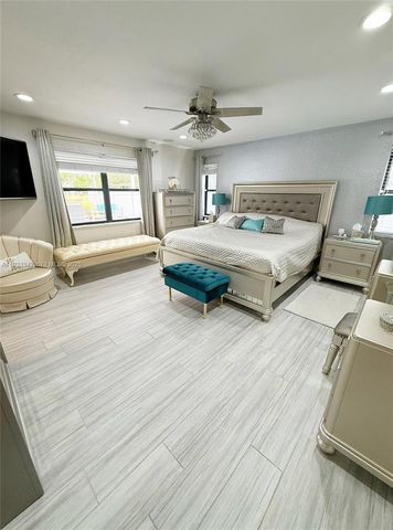 15561 Carriage Ct, Davie, FL 33331