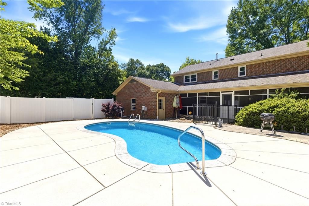 3604 Turnberry Lane, Greensboro, NC 27410