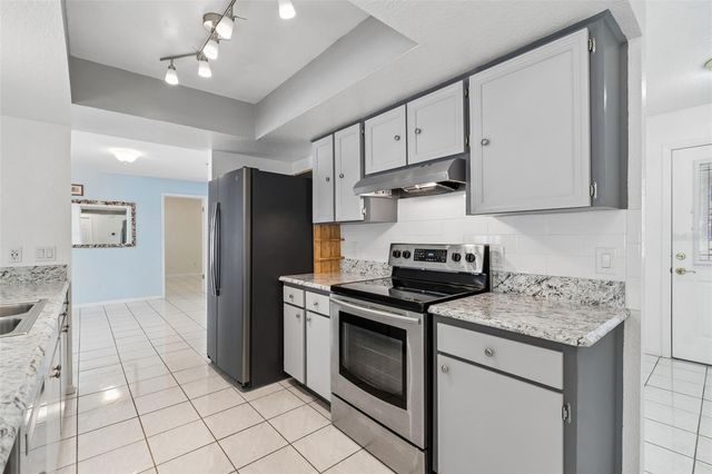 2505 LINDEN TREE STREET, Seffner, FL 33584