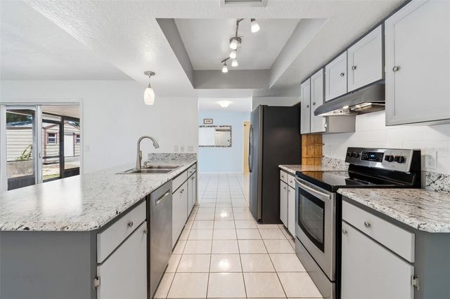 2505 LINDEN TREE STREET, Seffner, FL 33584