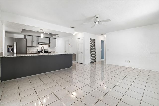 2505 LINDEN TREE STREET, Seffner, FL 33584