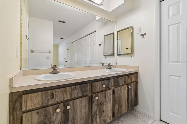 2505 LINDEN TREE STREET, Seffner, FL 33584