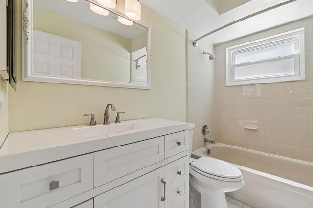 2505 LINDEN TREE STREET, Seffner, FL 33584