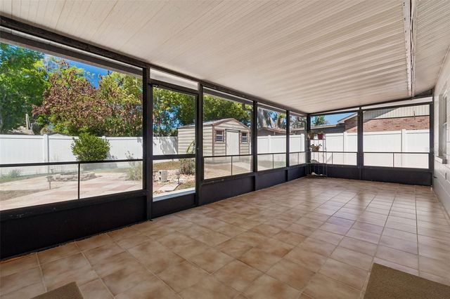 2505 LINDEN TREE STREET, Seffner, FL 33584