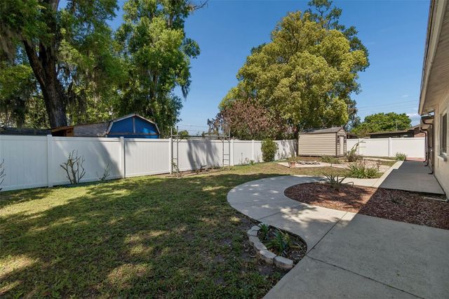 2505 LINDEN TREE STREET, Seffner, FL 33584