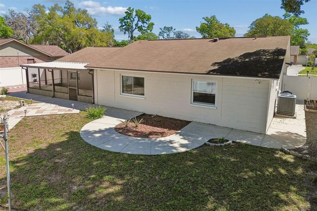 2505 LINDEN TREE STREET, Seffner, FL 33584