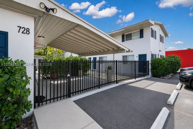 730 NE 128th St 4, North Miami, FL 33161