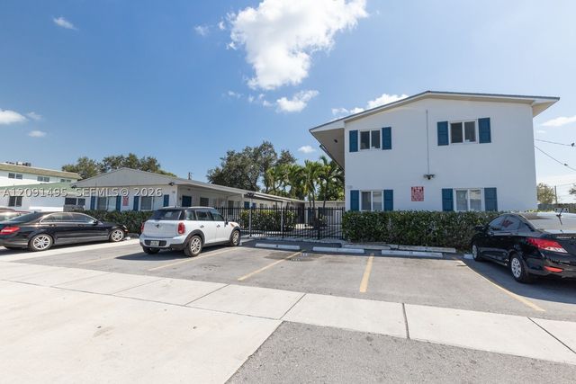 730 NE 128th St 4, North Miami, FL 33161