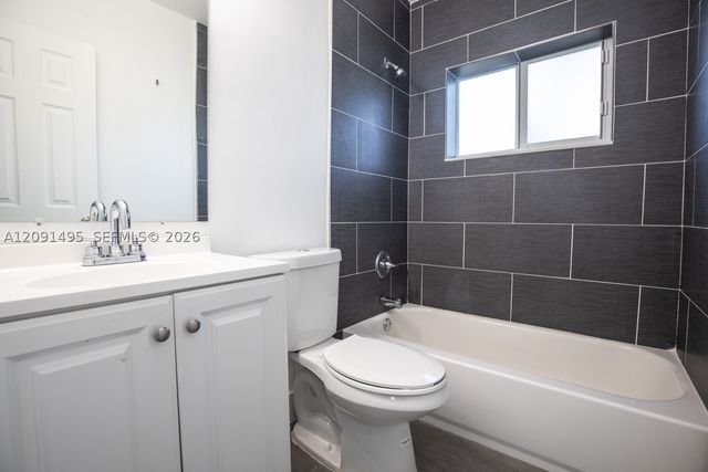 730 NE 128th St 4, North Miami, FL 33161