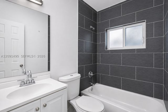 730 NE 128th St 4, North Miami, FL 33161