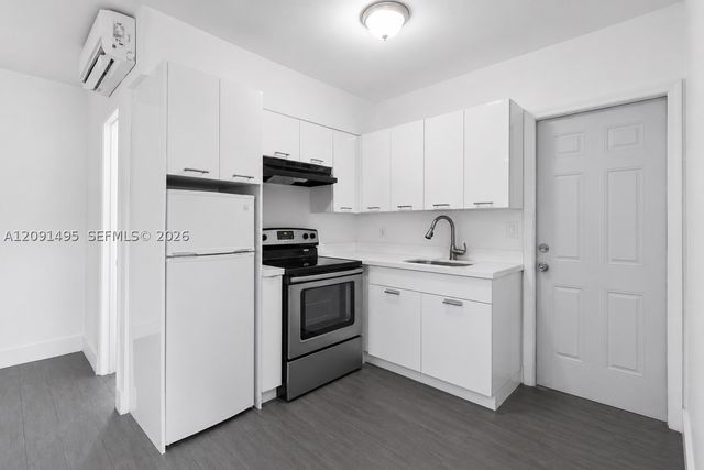 730 NE 128th St 4, North Miami, FL 33161