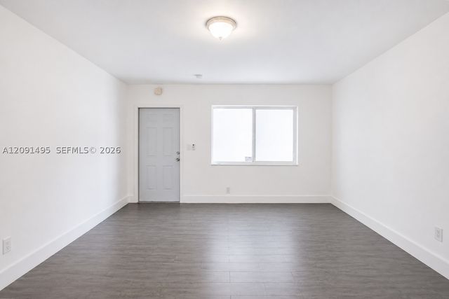 730 NE 128th St 4, North Miami, FL 33161