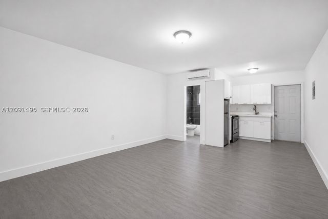 730 NE 128th St 4, North Miami, FL 33161