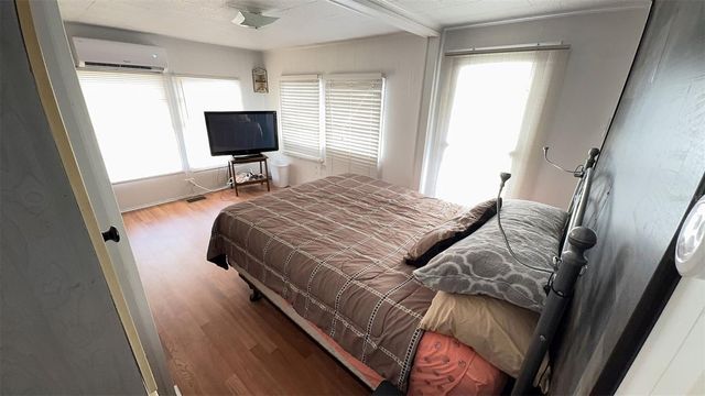 4851 W GANDY BOULEVARD B3L15, Tampa, FL 33611