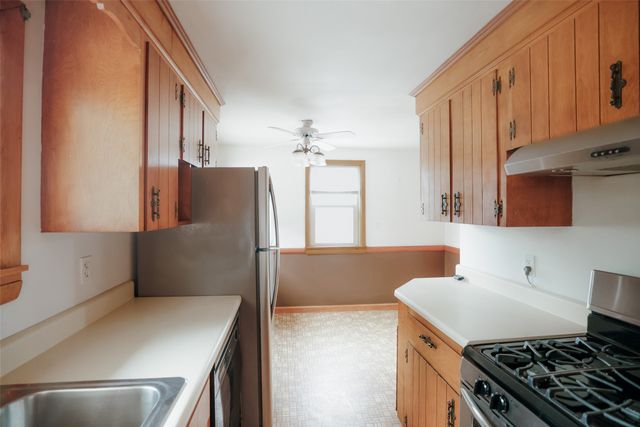 423 E 36TH Street, Erie, PA 16504