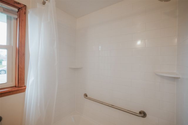 423 E 36TH Street, Erie, PA 16504