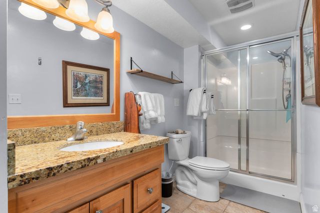 1084 E 1525 N, Layton, UT 84040