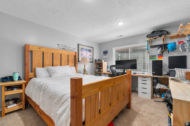 1084 E 1525 N, Layton, UT 84040