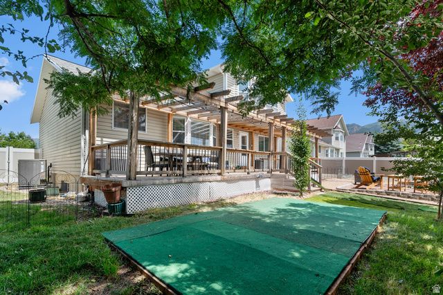1084 E 1525 N, Layton, UT 84040
