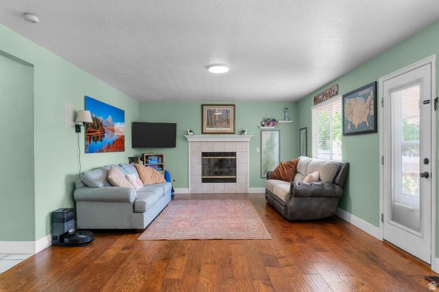 1084 E 1525 N, Layton, UT 84040