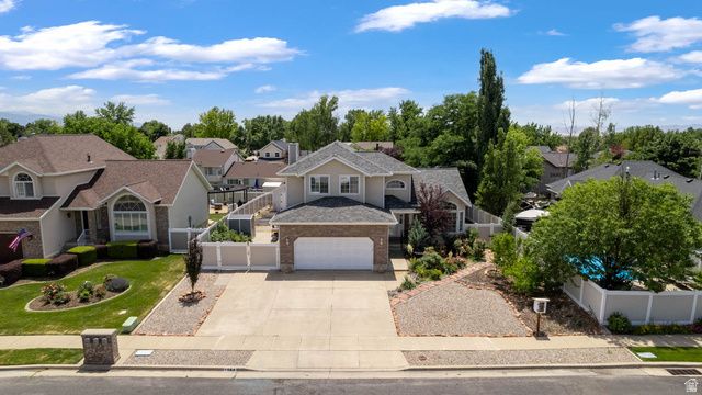 1084 E 1525 N, Layton, UT 84040