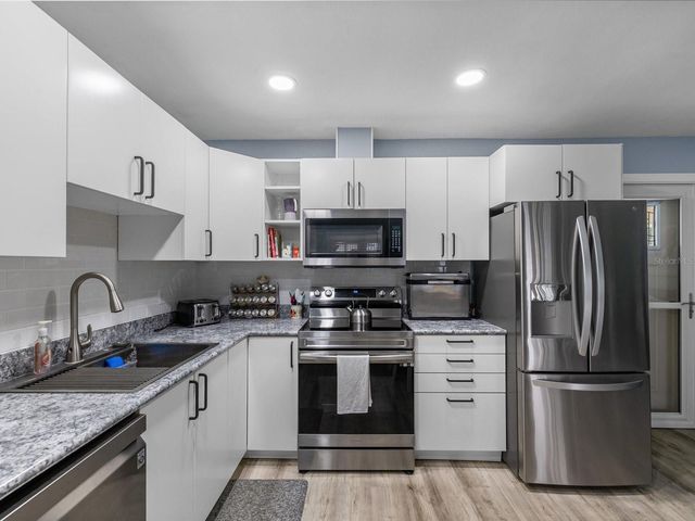 12009 BOYNTON LANE 12009, New Port Richey, FL 34654