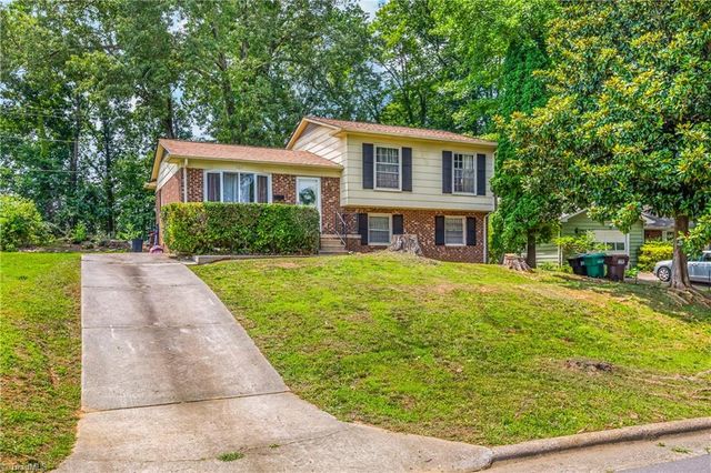607 Runyon Drive, High Point, NC 27260
