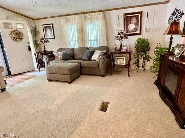 122 Northgate Drive NE, Warren, OH 44484