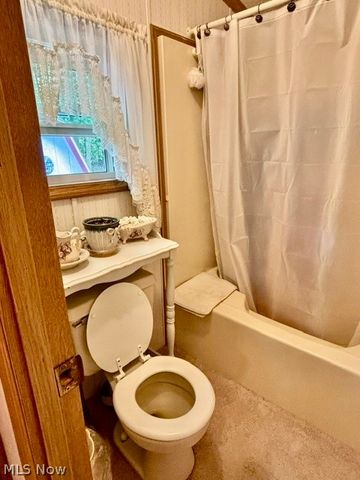 122 Northgate Drive NE, Warren, OH 44484