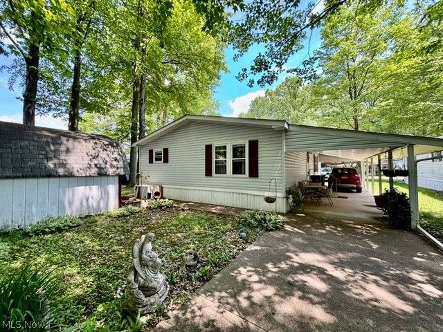 122 Northgate Drive NE, Warren, OH 44484