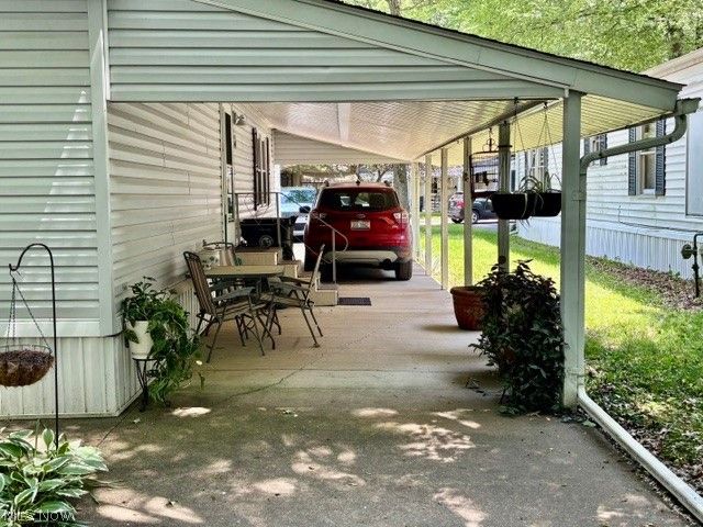 122 Northgate Drive NE, Warren, OH 44484