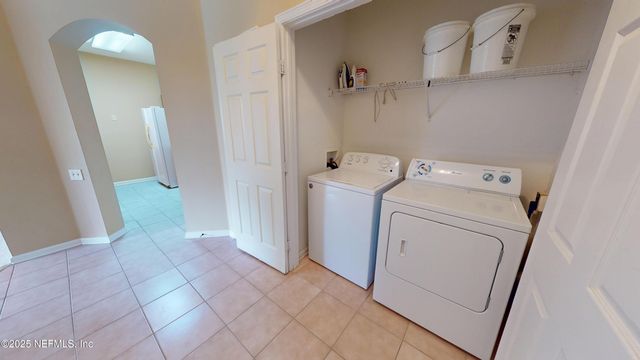 7990 BAYMEADOWS Road E, 229, Jacksonville, FL 32256