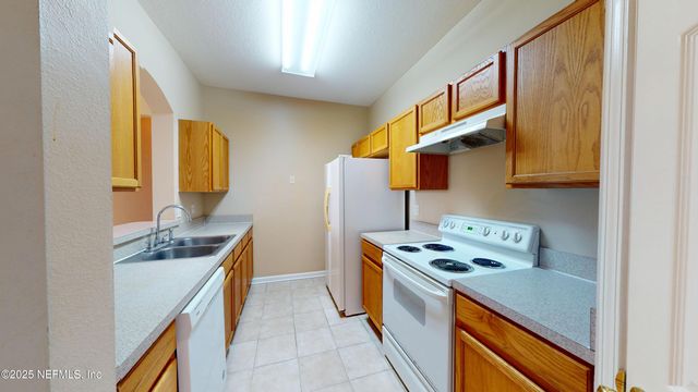 7990 BAYMEADOWS Road E, 229, Jacksonville, FL 32256