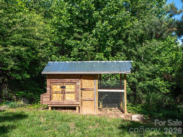 147 W Oakview Road, Asheville, NC 28806