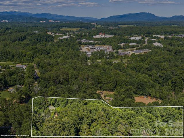 147 W Oakview Road, Asheville, NC 28806
