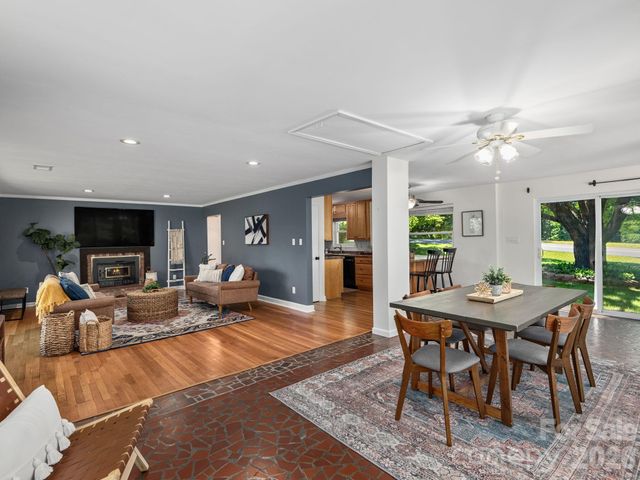 147 W Oakview Road, Asheville, NC 28806