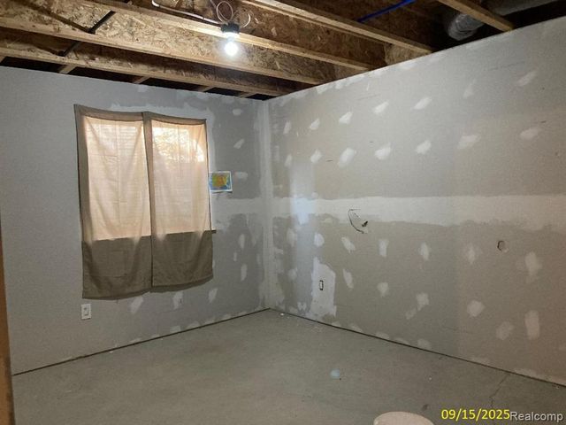 3299 Hill Hollow Lane, Howell, MI 48855