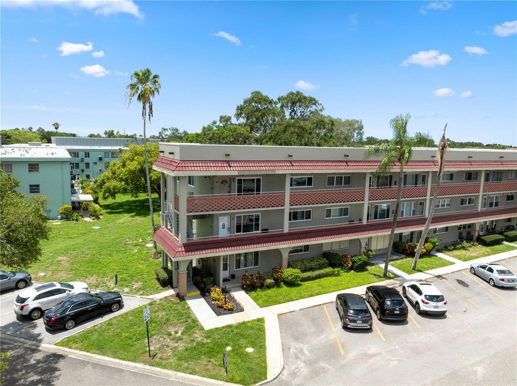 2072 AUSTRALIA WAY W 42, Clearwater, FL 33763
