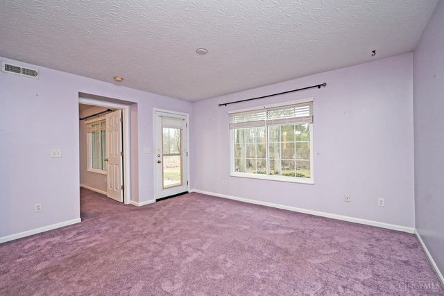 40 Ledgerwoods Drive, Batavia Twp, OH 45102