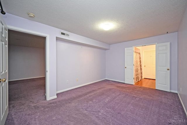 40 Ledgerwoods Drive, Batavia Twp, OH 45102