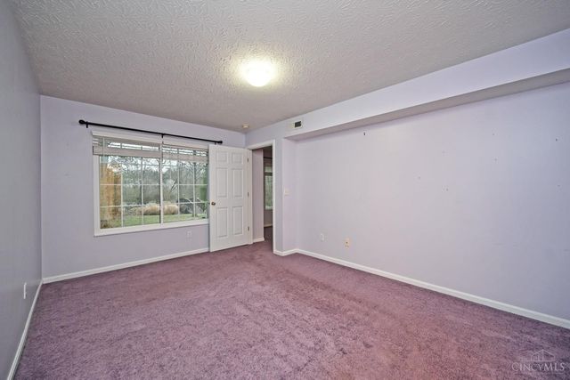 40 Ledgerwoods Drive, Batavia Twp, OH 45102