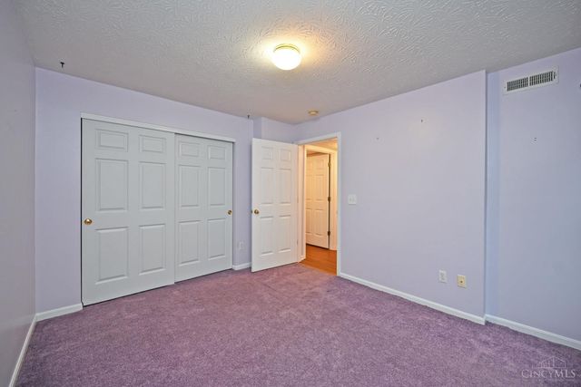 40 Ledgerwoods Drive, Batavia Twp, OH 45102