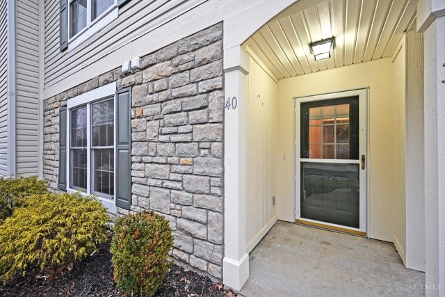 40 Ledgerwoods Drive, Batavia Twp, OH 45102