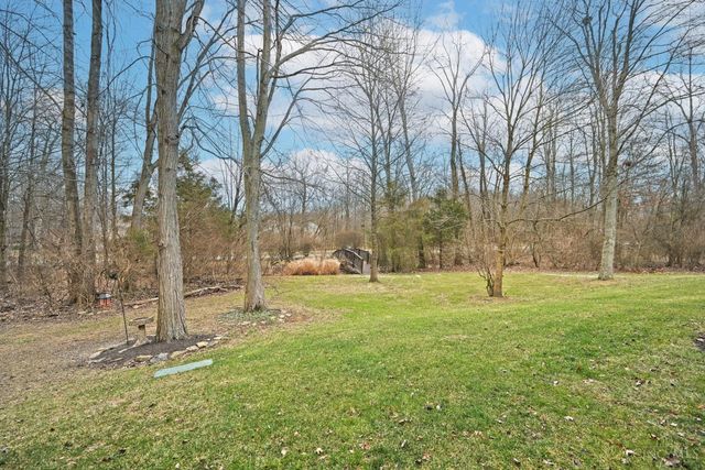 40 Ledgerwoods Drive, Batavia Twp, OH 45102