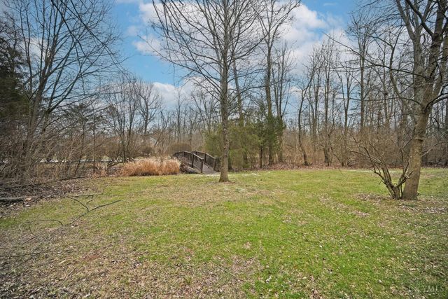 40 Ledgerwoods Drive, Batavia Twp, OH 45102